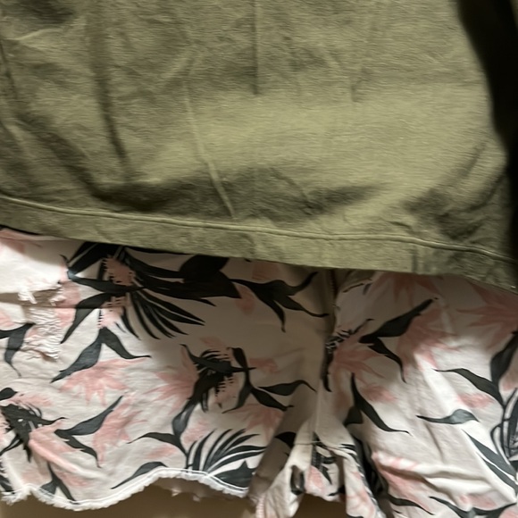 Time and Tru Summer shorts and Old Navy Tank top togeth - Picture 7 of 8